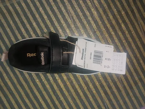 Basket Reebok neuf 