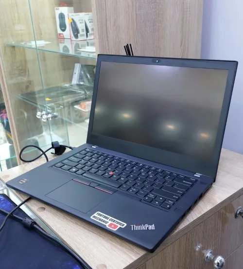 Lenovo ThinkPad Tactile Ryzen 5 PRO 8/256gb ssd Garantie