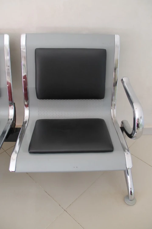 Chaise triplette 