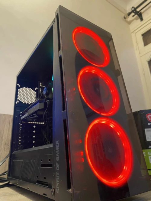 PC GAMER GTX1650 4GB 6 MLAYEN !!
