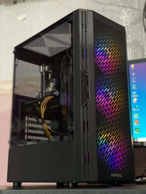 PC GAMER SUPER