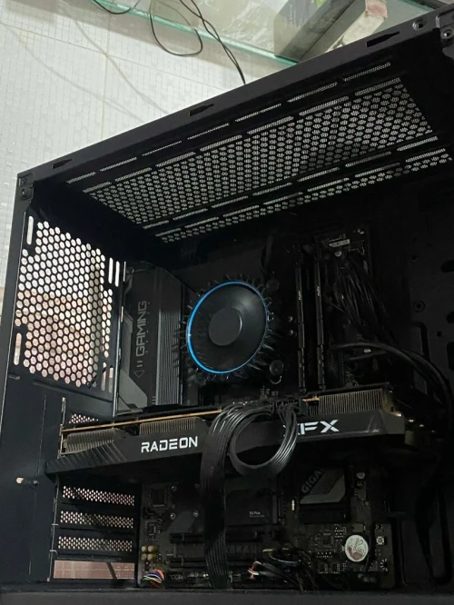 PC GAMER ULTRA