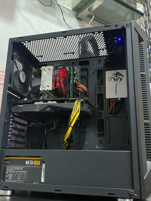 PC GAMER AFFAIRE RX580 8GB