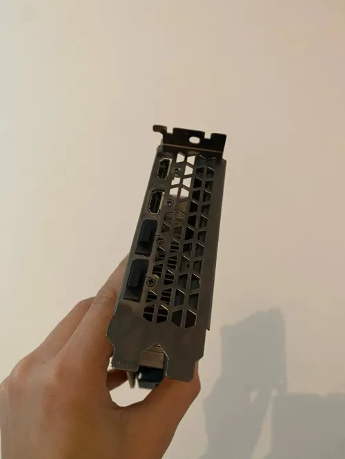 RTX 3050 6GB GIGABYTE