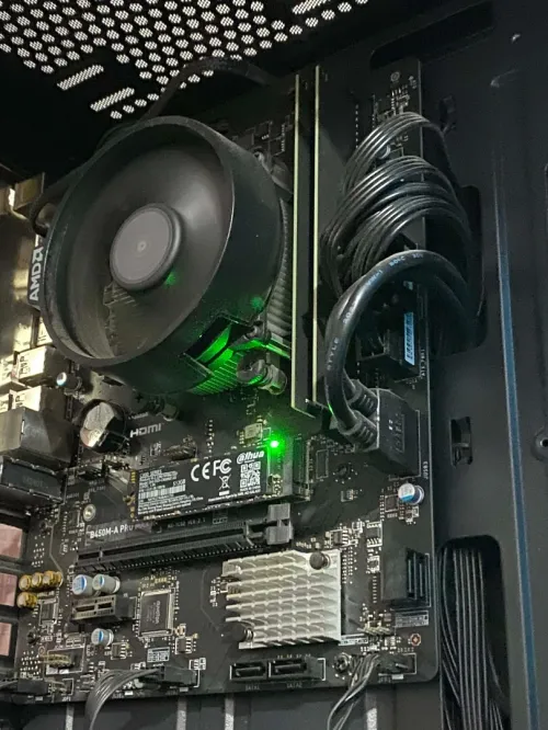 PC GAMER RYZEN 5 5600G 512GB SSD 16GB RAM
