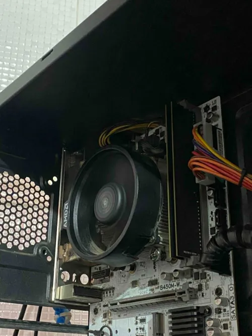 PC GAMER RYZEN 5 VEGA 7