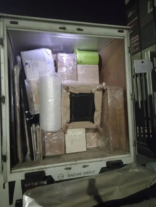 نقل البضائع والترحيل الكامل باحترافية وأمان Transport de marchandises et déménagement complet avec professionnalisme et sécurité