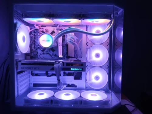Pc gamer full white 