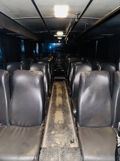 Location bus isuzu 