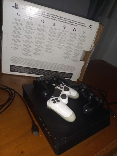 PlayStation 4 1t 