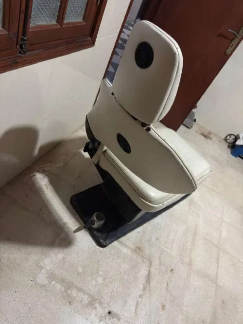 Fauteuil dentaire bon état, fonctionnel