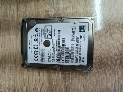 Disque Dur 2.5 HITACHI 750 Go + Jeux Installés