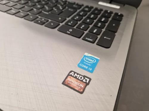 Hp i3 5ème gen, 8gb,1tera, double carte graphique