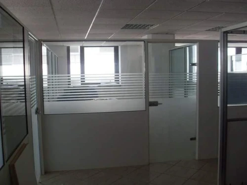 Cloison et séparation bureau 