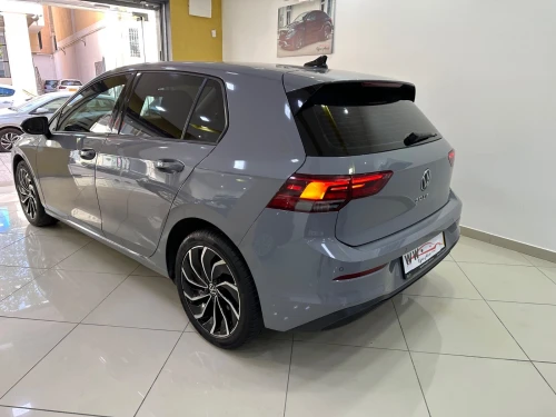 Volkswagen Golf 8 2023 LIFE