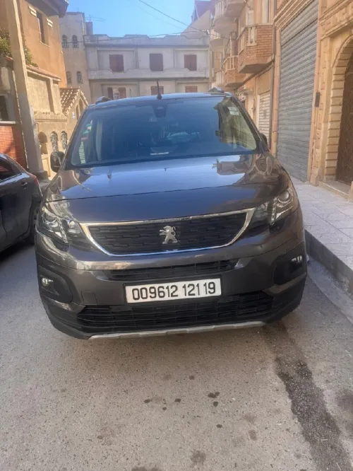 Peugeot Partner 2021 