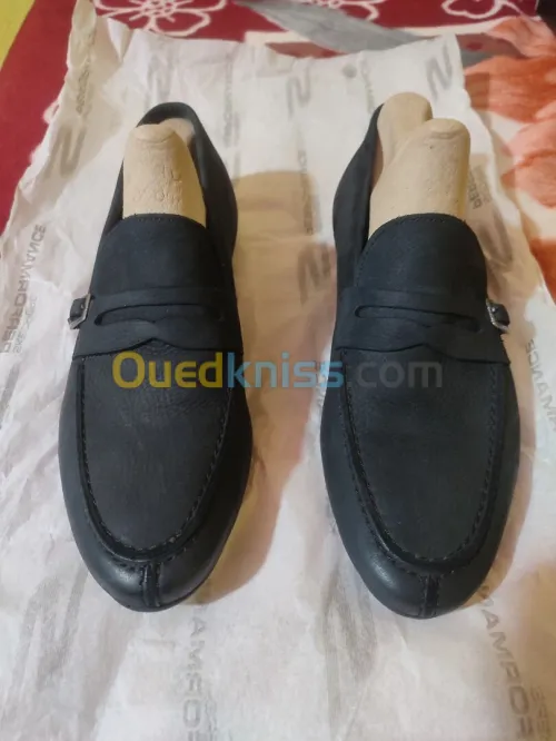 CHAUSSURE MOCASSIN EN CUIRE DAIM
