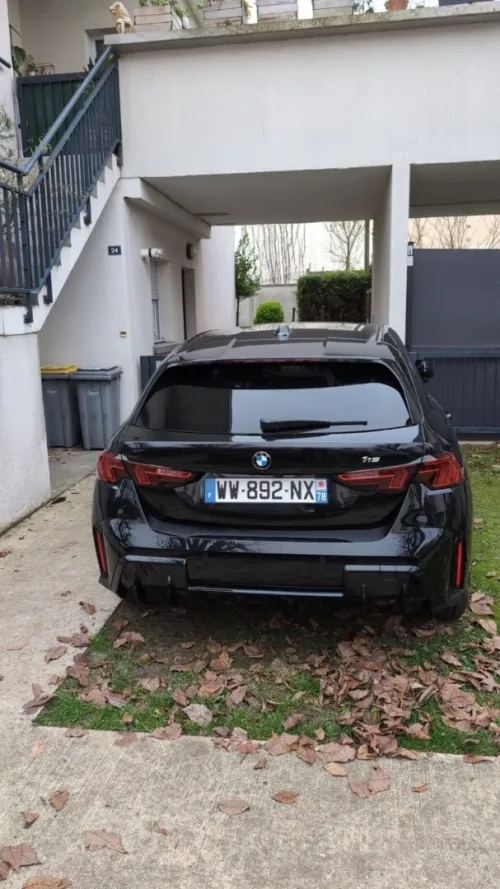 BMW Série 1 2025 F70 116i