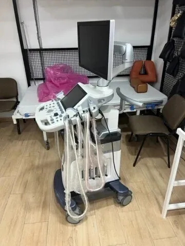 Echographe GE Logic P9