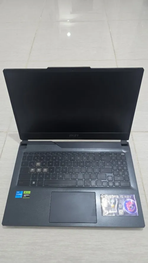 Laptop MSI Cyborg 15 A12V