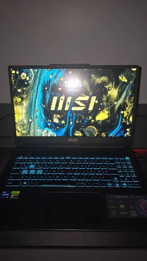 Laptop MSI Cyborg 15 A12V