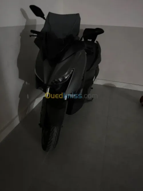 YAMAHA TECH X MAX 300 2020