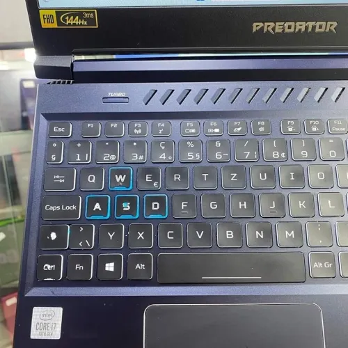 GamerACER PREDATOR HELIOS 300 INTEL CORE I7 10750H 