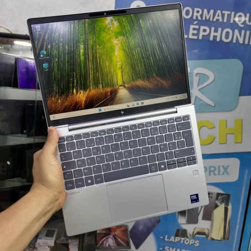 EliteBook 6 G1i 13 pouce  AI ultra 5 225u 16 gb ddr5 256 ssd nvme