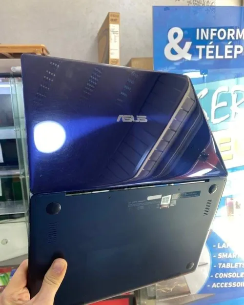 UltraBook Asus Zenbook Ux331 Intel core i7 8550u vpro 1.80 GHz up to 4.00GHZ  