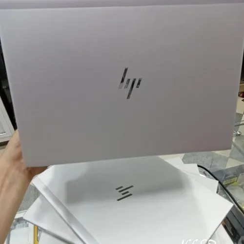 UltraBook HP ELITEBOOK 840 G5 Intel core i7 8650u vpro - 16GB DDR4 - 256 GB SSD - 14,1" FHD 
