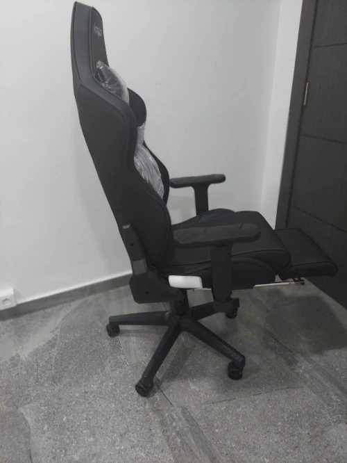 CHAISE GAMING KIROGI BLACK