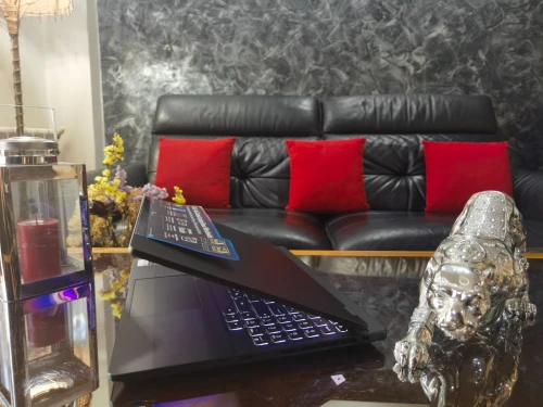 [VENDU]ASUS ProArt StudioBook 16-i9-13980HX-RTX 3000ada-Écran 3.2K OLED 16" tactile-RAM 64Go-SSD1TB 