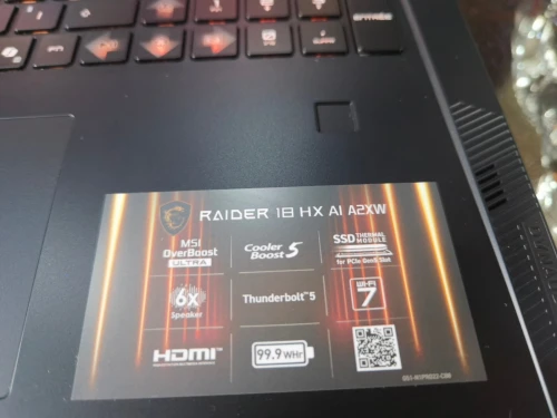 [VENDU] MSI RAIDER 18HX Ai - Ultra 9 285HX- RTX 5090 24Go- ÉCRAN 18" 4K Mini-LED 120Hz- SSD 4To- RAM 64Go