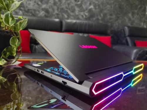 LENOVO LEGION PRO 7- Intel  Ultra 9 275HX-RTX 5080 16Go-Écran 16" Oled QHD+ 240Hz-RAM 32 Go -SSD 1TB