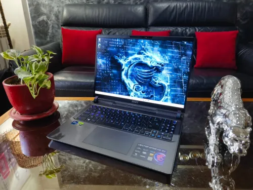 [VENDU] MSI VECTOR GP68 HX - i9-12900HX - RTX 4080 12Go- ÉCRAN 16" QHD 240Hz - RAM 32Go - SSD 1TB