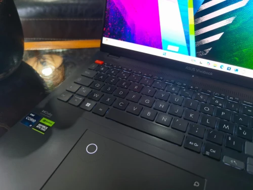 [VENDU] Asus Vivobook Pro 16X - i9-13980HX-RTX 4060 8Go - Écran 16" 3k Oled 120Hz-RAM 32Go - SSD 1TB
