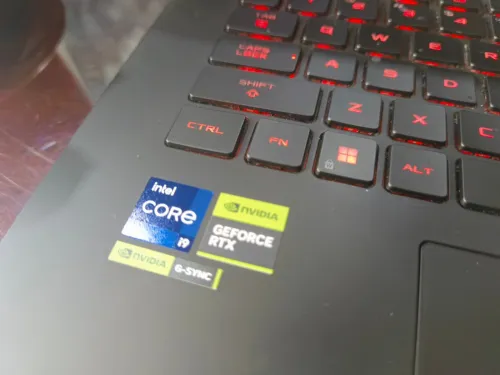 [VENDU] ASUS ROG STRIX G18 - i9 14900HX-RTX 4080 12Go-Écran 18" Mini-LED QHD+ 240Hz-RAM 32Go-SSD 1TB