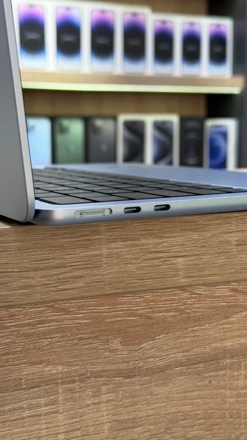 MacBook air m4