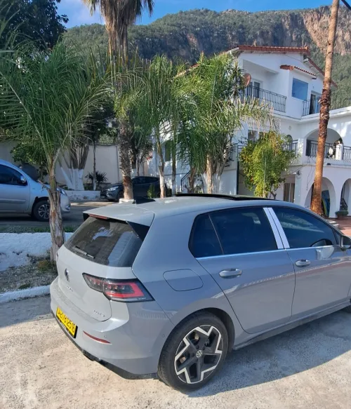 Volkswagen Golf 8 2025 R