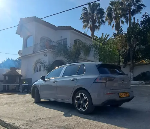 Volkswagen Golf 8 2025 R