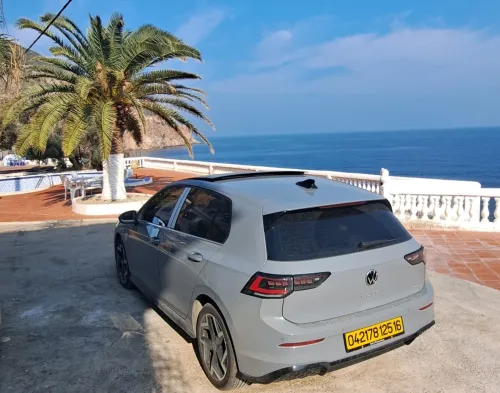 Volkswagen Golf 8 2025 R