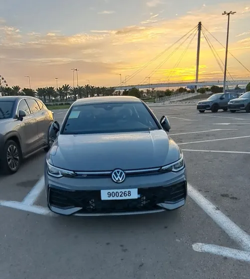 Volkswagen Golf 8 2025 R