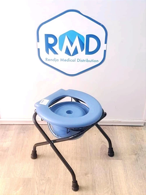 Chaise garde robe, WC et douche sans dossier 