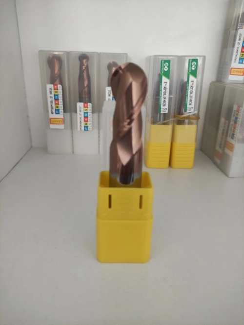 Outillage de tournage et fraisage CNC 