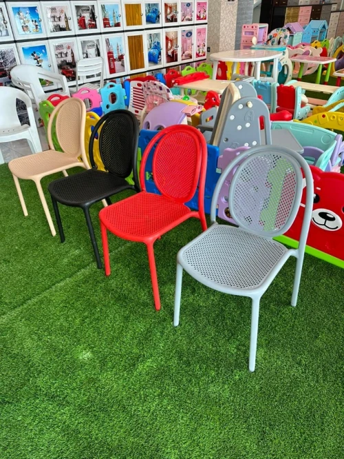 CHAISE SIENNE