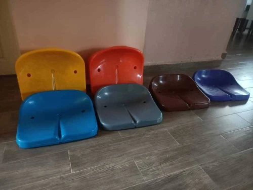 كرسي مدرجات بدون ظهر chaise Gradin sans Dos