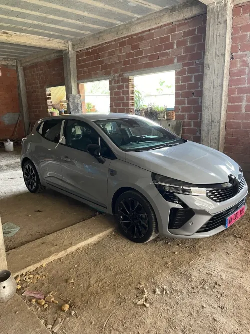 Renault Clio 5  2026 Alpine
