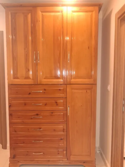 Bureau + armoire de rangement