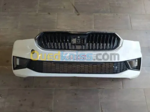 Pare choc avant Skoda Fabia 2021+ noir blanc gris souris 