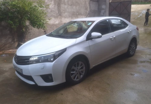 Toyota Corolla 2015 high grade